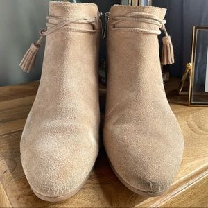 VINCE CAMUTO Beige Ankle Fringe Boots